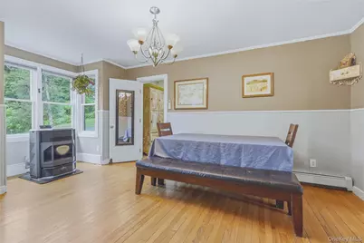 28 Railroad Avenue, Saugerties, NY 12477 - Photo 9
