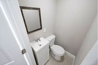 1440 Lombardy Boulevard, Bay Shore, NY 11706 - Photo 13