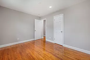 1440 Lombardy Blvd, Bay Shore, NY 11706 - Photo 17