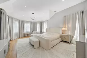 2245 Plum Tree Road N, Westbury, NY 11590 - Photo 33
