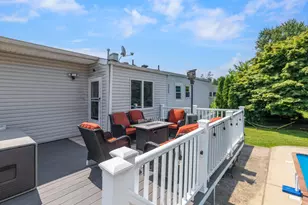 40 Peppermint Rd, Commack, NY 11725 - Photo 27