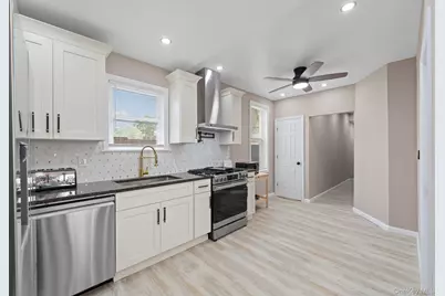 325 Newman Avenue, Bronx, NY 10473 - Photo 13