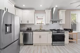 325 Newman Ave, Bronx, NY 10473 - Photo 17