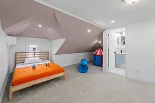 325 Newman Ave, Bronx, NY 10473 - Photo 35
