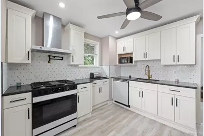 325 Newman Avenue, Bronx, NY 10473 - Photo 7