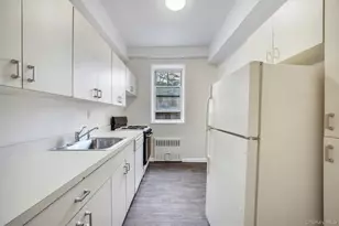 4 Sadore Ln, Yonkers, NY 10710 - Photo 5