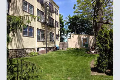26 Coligni Avenue #2-1, New Rochelle, NY 10801 - Photo 9