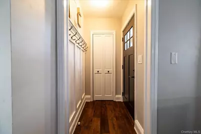 10 Woodland Avenue, Rockville Centre, NY 11570 - Photo 7
