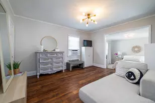10 Woodland Ave, Rockville Centre, NY 11570 - Photo 15