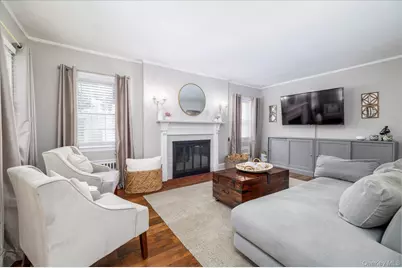 10 Woodland Avenue, Rockville Centre, NY 11570 - Photo 5