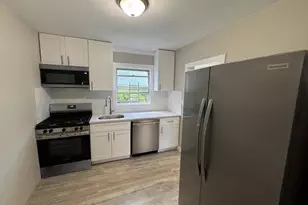 114-42 204th St, Saint Albans, NY 11412 - Photo 5
