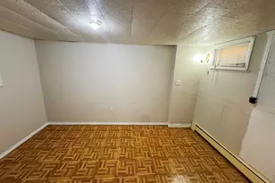 114-42 204th St, Saint Albans, NY 11412 - Photo 17