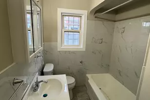 114-42 204th St, Saint Albans, NY 11412 - Photo 11
