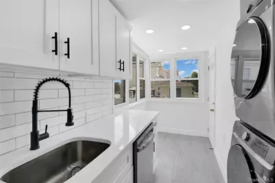 40 Amackassin Terrace, Yonkers, NY 10703 - Photo 7