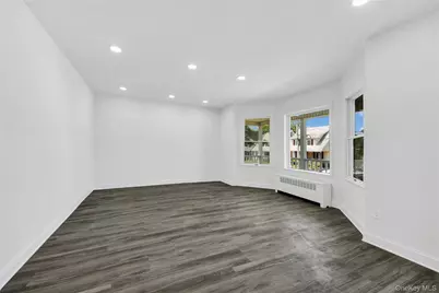 40 Amackassin Terrace, Yonkers, NY 10703 - Photo 5