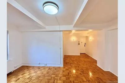 1651 Metropolitan Avenue #MB, Bronx, NY 10462 - Photo 5