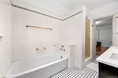 311 W 78th Street, New York, NY 10024 - Photo 13