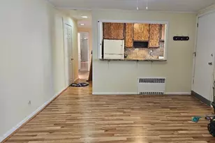 560 E Broadway, Long Beach, NY 11561 - Photo 3