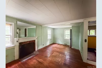 126 S Quaker Lane, Hyde Park, NY 12538 - Photo 7