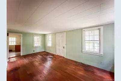 126 S Quaker Lane, Hyde Park, NY 12538 - Photo 5