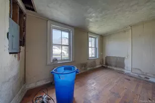 225 Dubois St, Newburgh, NY 12550 - Photo 21
