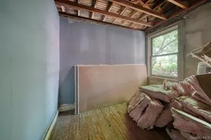 225 Dubois St, Newburgh, NY 12550 - Photo 9