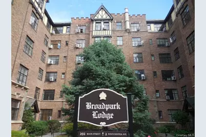 2 Westchester Avenue #4N, White Plains, NY 10601 - Photo 1