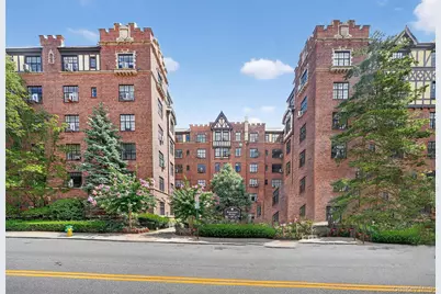 2 Westchester Avenue #4N, White Plains, NY 10601 - Photo 3