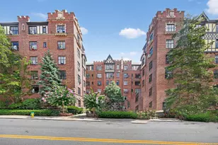 2 Westchester Ave, White Plains, NY 10601 - Photo 3