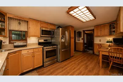 16 Yaphank Middle Island Road, Middle Island, NY 11953 - Photo 17