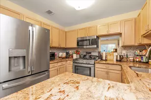 1027 Jerusalem Ave, Uniondale, NY 11553 - Photo 7