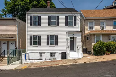 22 Grove Street, New York, NY 10304 - Photo 1