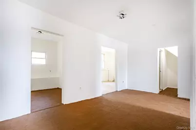 22 Grove Street, New York, NY 10304 - Photo 9