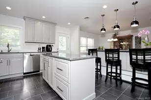 20 Woodridge Dr, Thiells, NY 10984 - Photo 13