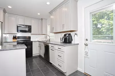20 Woodridge Drive, Thiells, NY 10984 - Photo 17