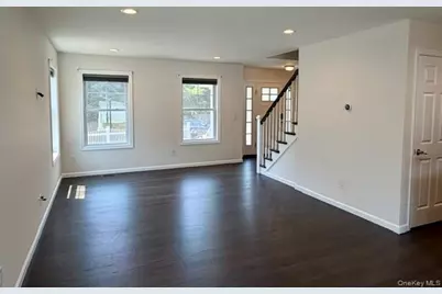 15 Comet Place, Patchogue, NY 11772 - Photo 7