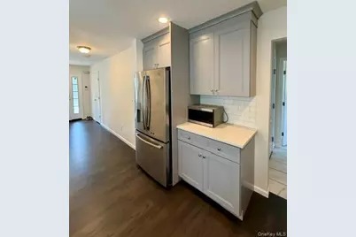 15 Comet Place, Patchogue, NY 11772 - Photo 11