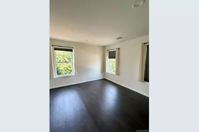 15 Comet Place, Patchogue, NY 11772 - Photo 19
