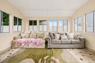 95 E Riviera Dr, Lindenhurst, NY 11757 - Photo 21