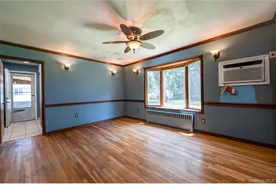 118 Tamarack Street, Islip, NY 11751 - Photo 11