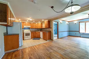 118 Tamarack St, Islip, NY 11751 - Photo 9