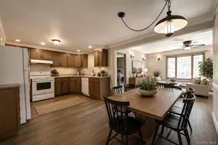 118 Tamarack St, Islip, NY 11751 - Photo 7