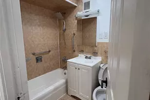 4027 Edson Ave, Bronx, NY 10466 - Photo 15