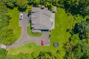640 Bryant Ave, Roslyn, NY 11576 - Photo 49