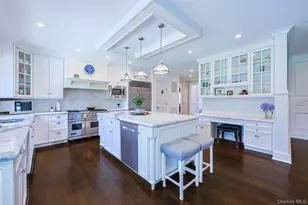 640 Bryant Ave, Roslyn, NY 11576 - Photo 21
