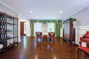 640 Bryant Ave, Roslyn, NY 11576 - Photo 13