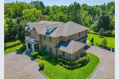 640 Bryant Avenue, Roslyn, NY 11576 - Photo 3