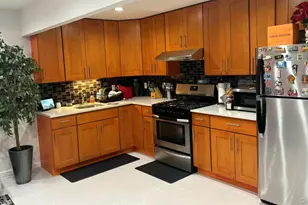 42-10 164th St, Flushing, NY 11358 - Photo 25