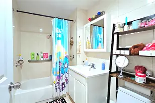 42-10 164th St, Flushing, NY 11358 - Photo 19