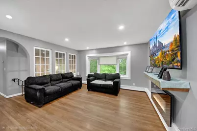 19 Saint Michaels Terrace, Carmel, NY 10512 - Photo 5